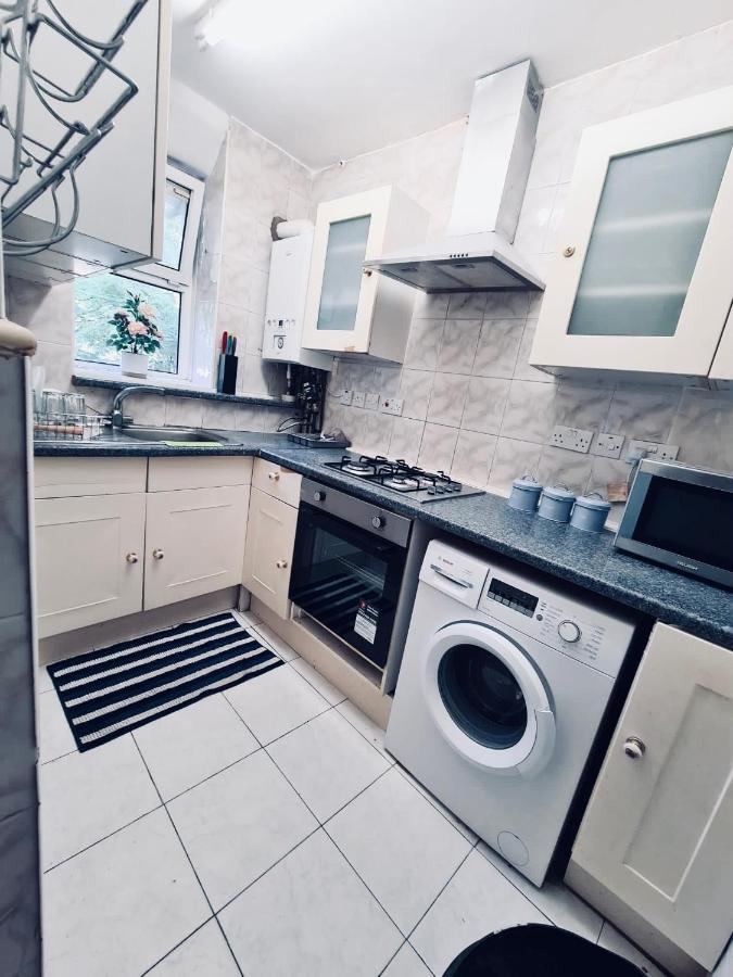 Stunning 3 Bedroom Flat In Stockwell London Ngoại thất bức ảnh