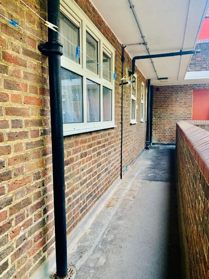 Stunning 3 Bedroom Flat In Stockwell London Ngoại thất bức ảnh