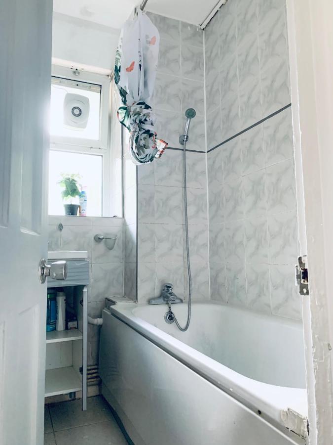 Stunning 3 Bedroom Flat In Stockwell London Ngoại thất bức ảnh