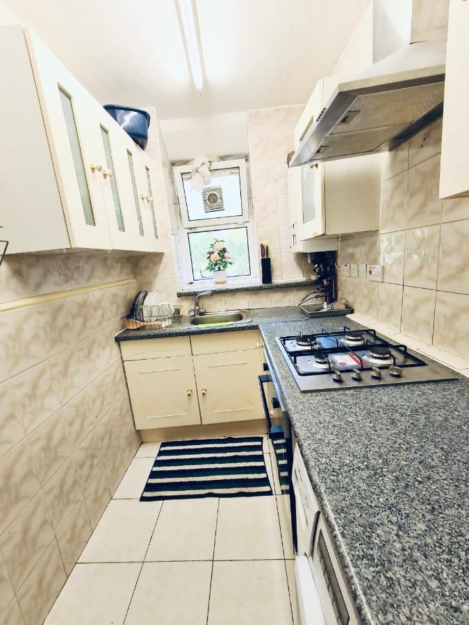 Stunning 3 Bedroom Flat In Stockwell London Ngoại thất bức ảnh